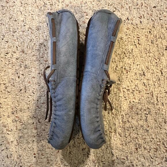 UGG Womens 8 Dakota Suede Sheep wool Moccasins Slippers Sheepskin Shoes Blue - Picture 4 of 15